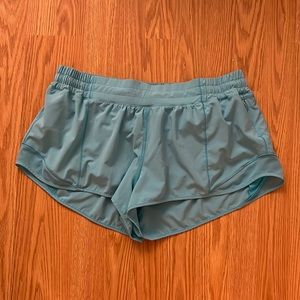 lululemon hotty hot 2.5 teal shorts